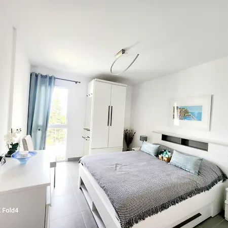 Les Calanques Your Hoste Helper Apartament Fréjus