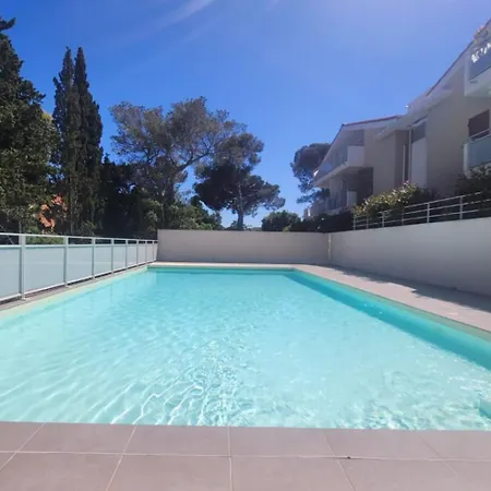 Les Calanques Your Hoste Helper Apartament *